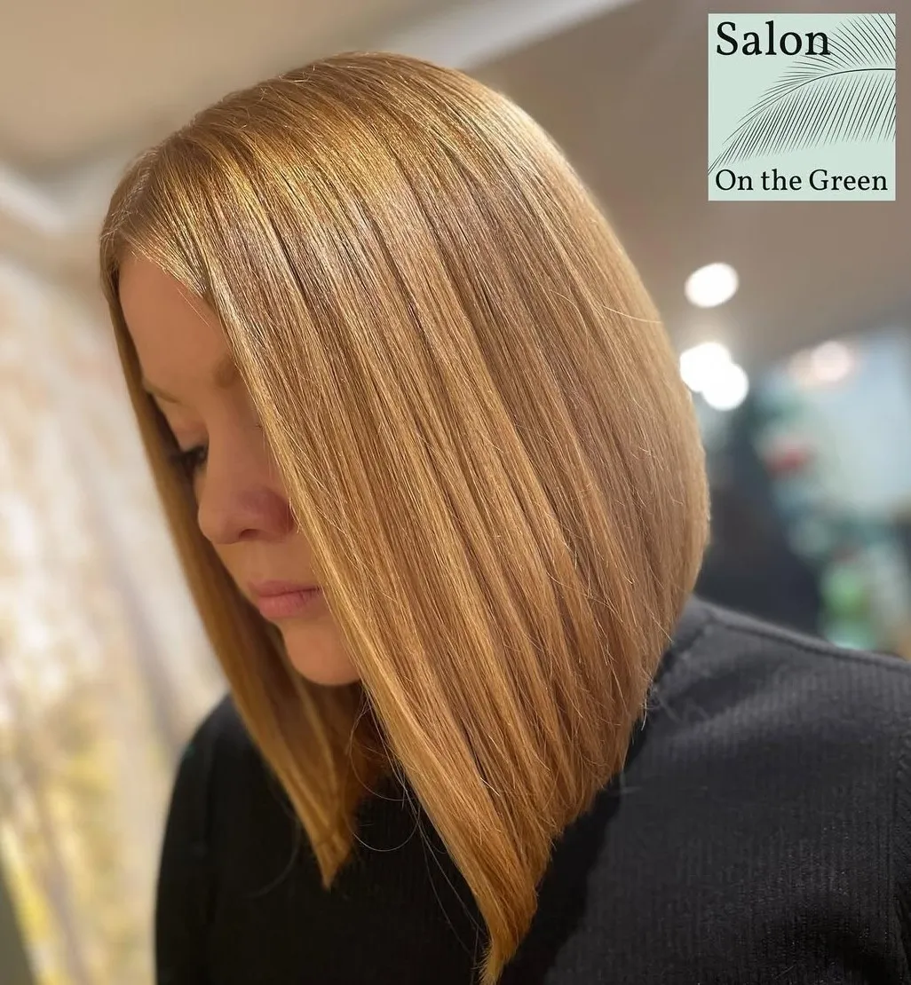 Long Reverse Bob Smooth Stacked Long Bob
