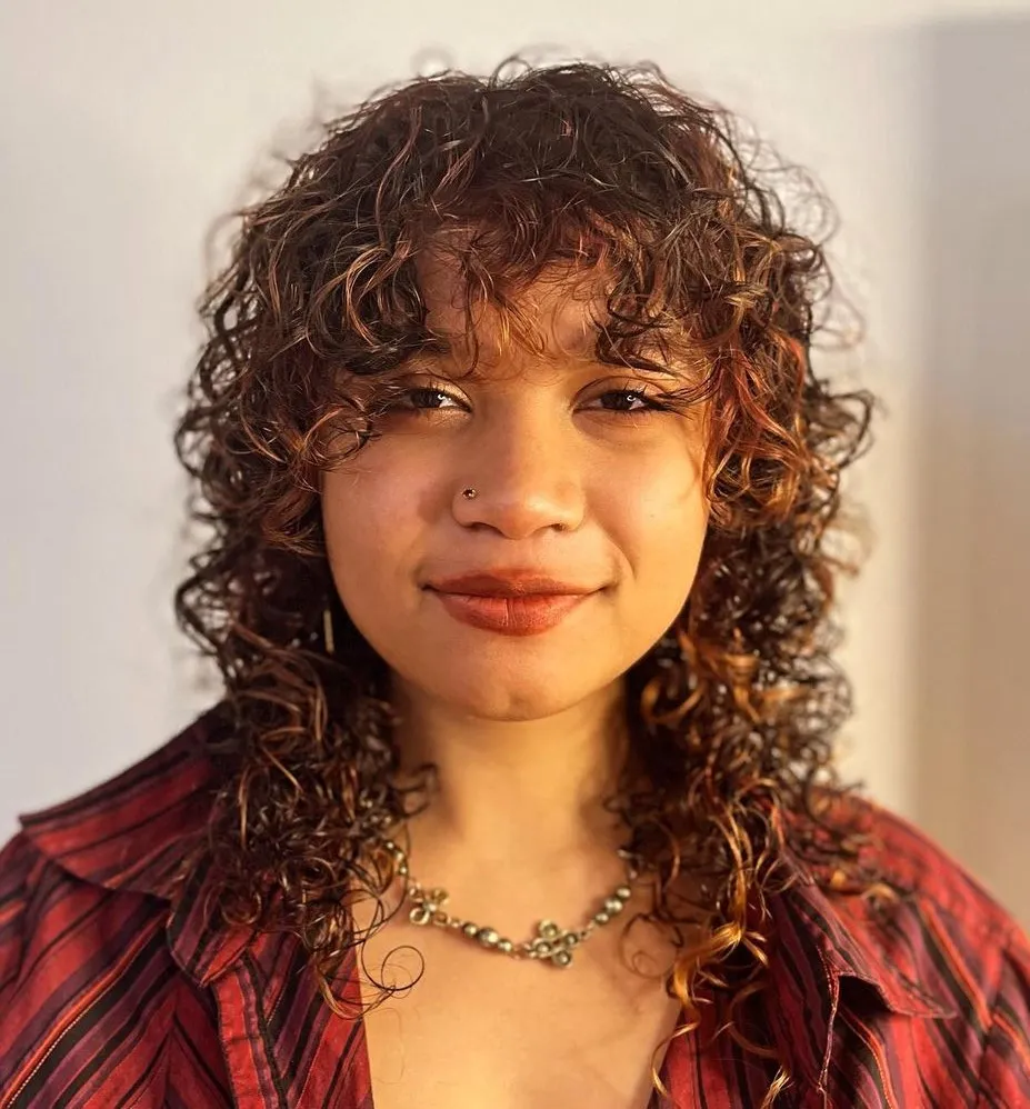 Wet Hair Look on Curly Shaggy Cut