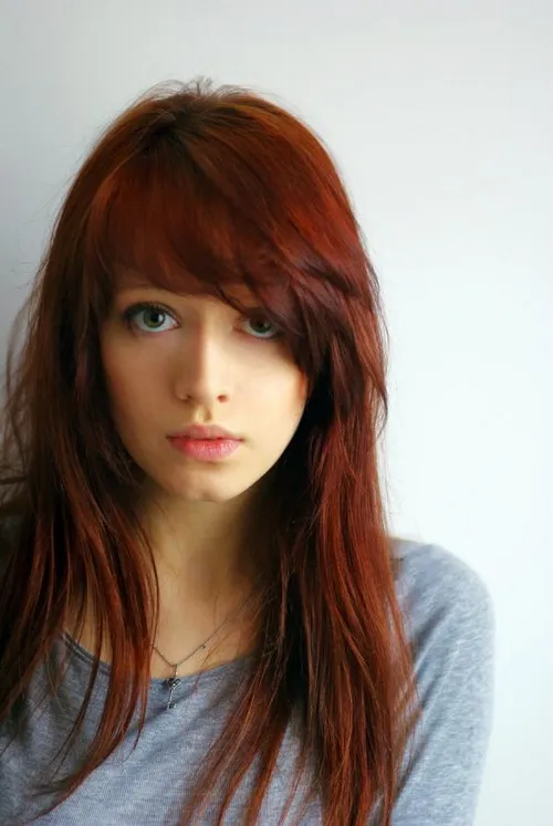 long red hairstyle for oblong shape of face