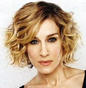 wavy bob for oblong face