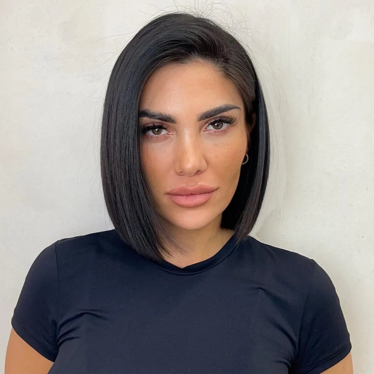 Long Face and Sleek Blunt Bob