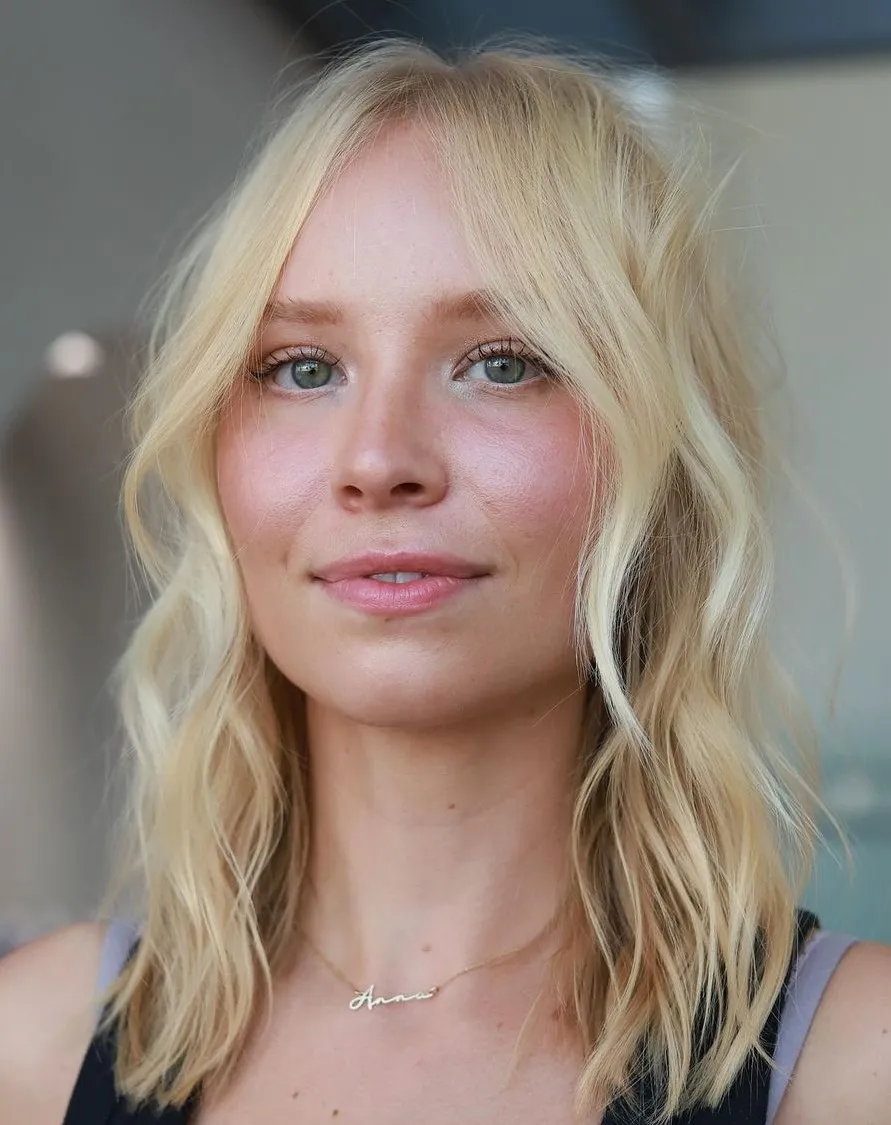 Mid-Length Curly Layered Hairstyle Loose Waves with Choppy Layers for Fine Hair