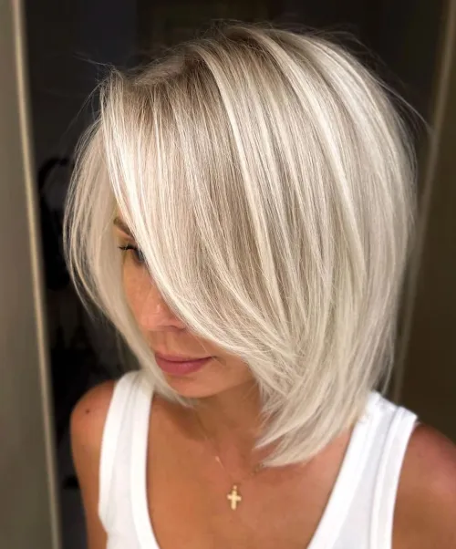 30 Stylish Hairstyles for Thin Straight Hair 3 Straight Bob with Side Swoopy Bangs