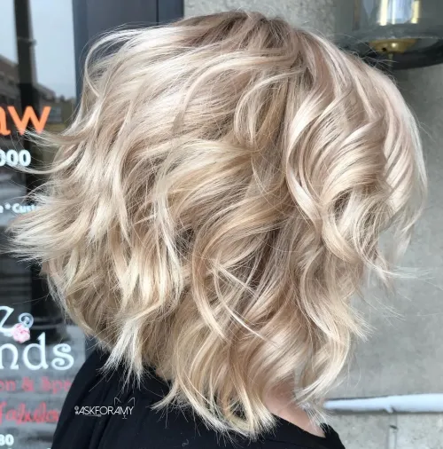 80 Stunning Medium-Length Hairstyles for Thick Hair 33 Blonde Layered Lob
