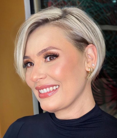 Blonde Bixie with Short Internal Layers