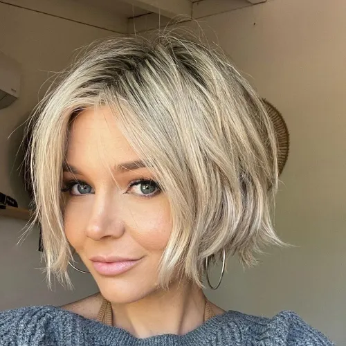 Cool Blonde Short Messy Bob with Middle Parting