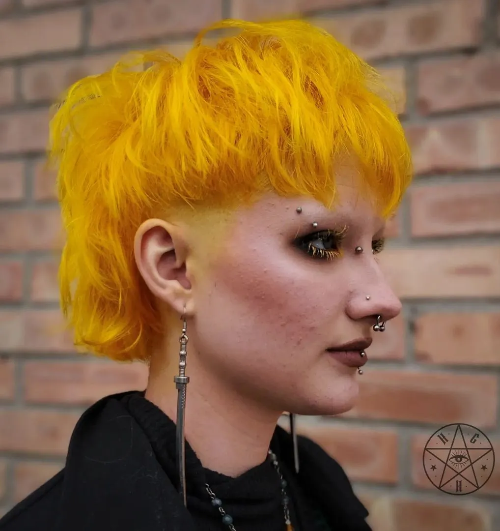 Short Alt Hairstyle with Bangs