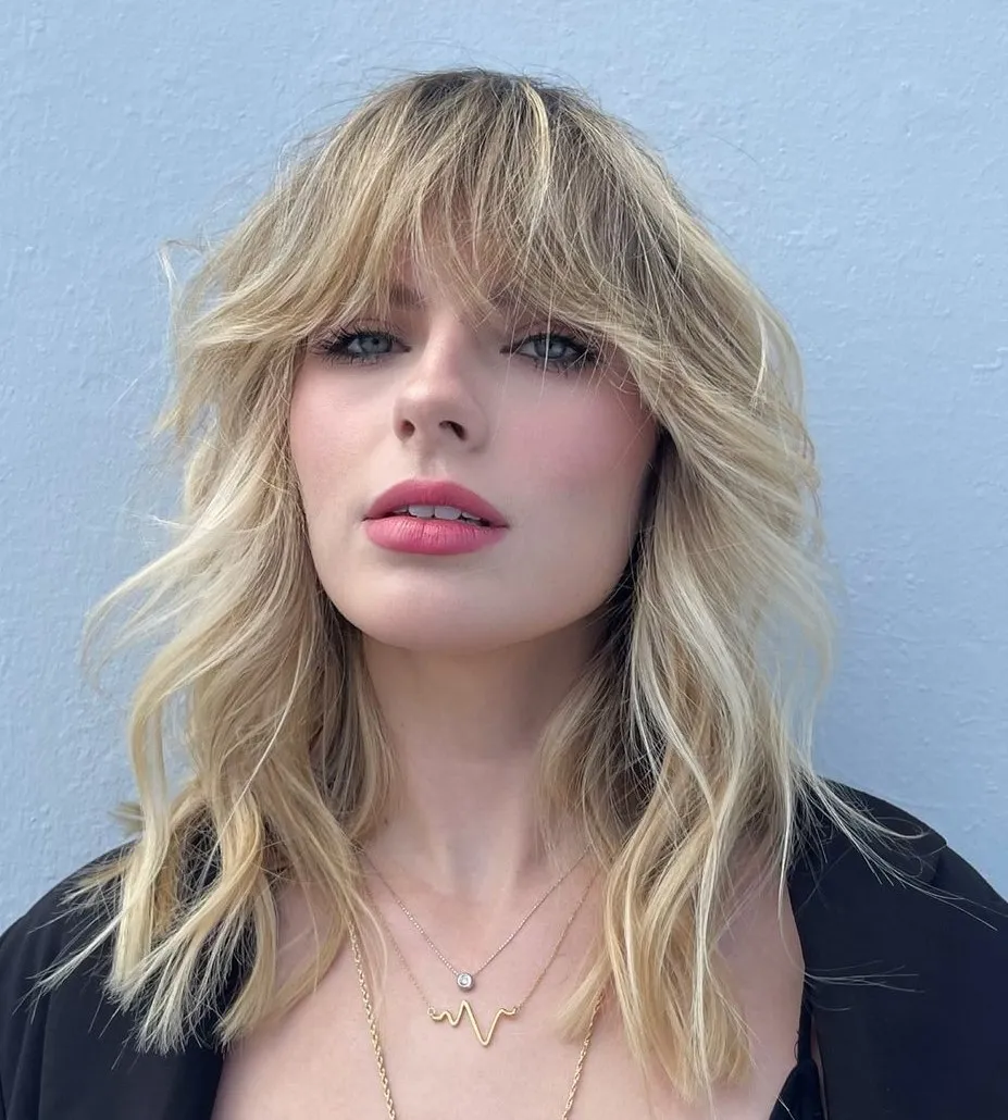 Stylish Blonde Shaggy Haircut