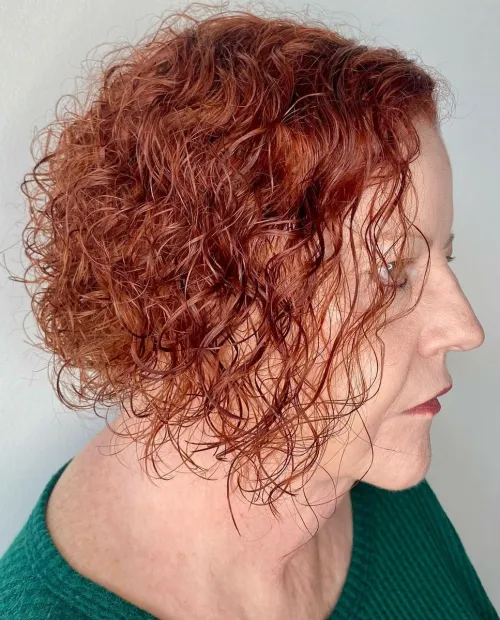 Womens Hairstyle for Receding Chin