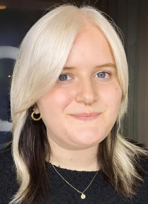 Hair Color Idea to Hide Thick Neck