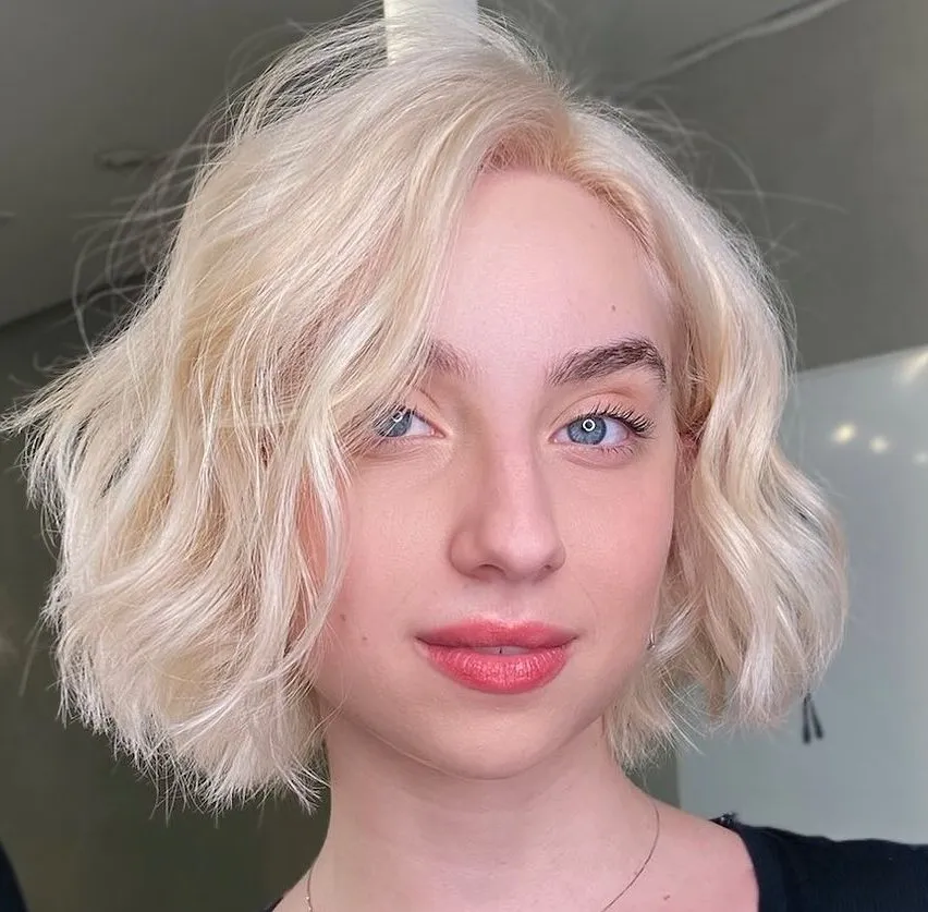 Vanilla Blonde Voluminous Bob
